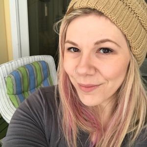 Meet your Posher, Ashley